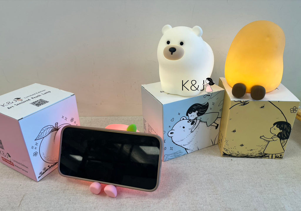 K&J Creative Sensor-Activated Interactive Light ** Cute Peach **