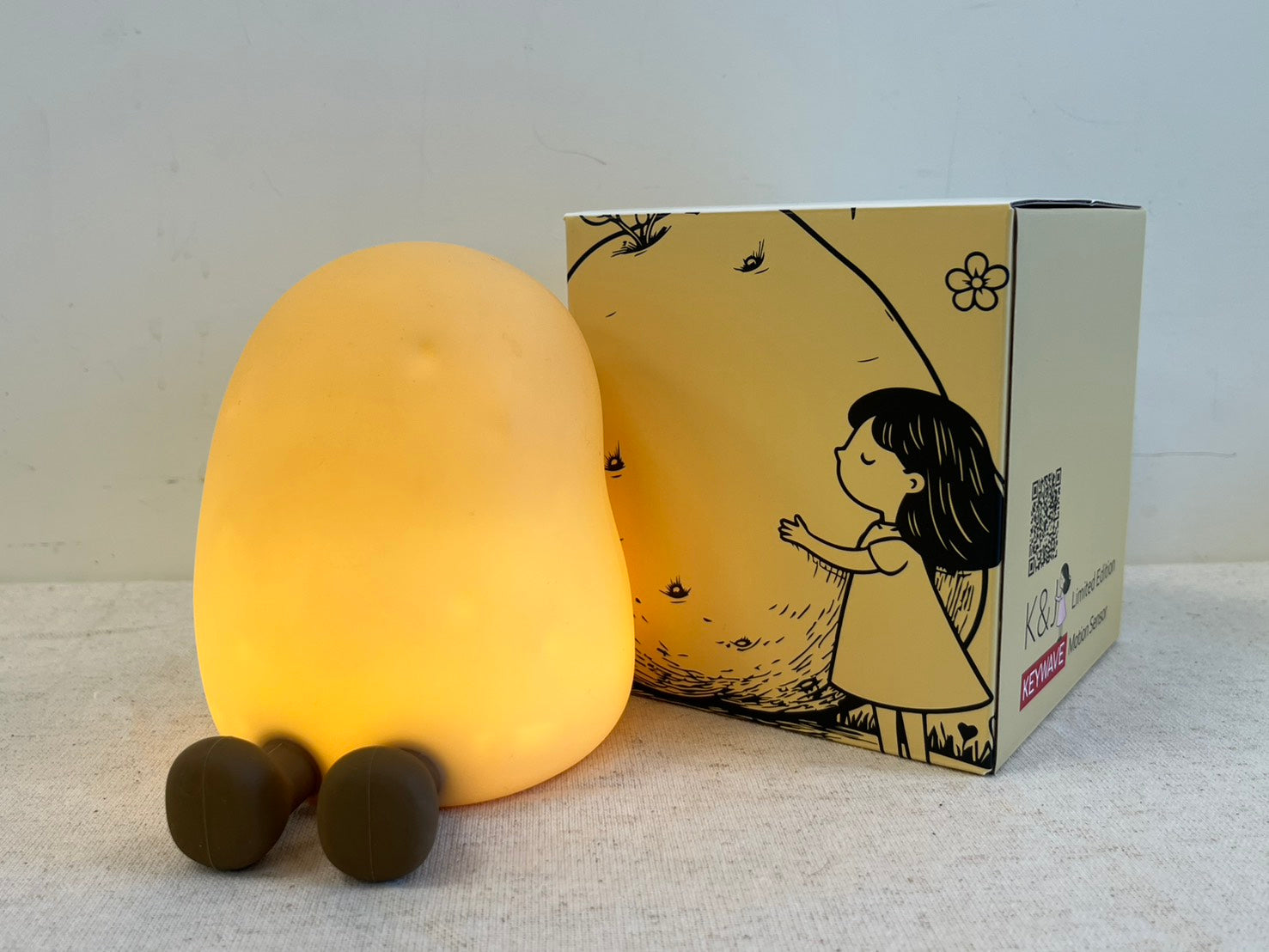K &J Creative Sensor-Activated Interactive Light ** Potato **