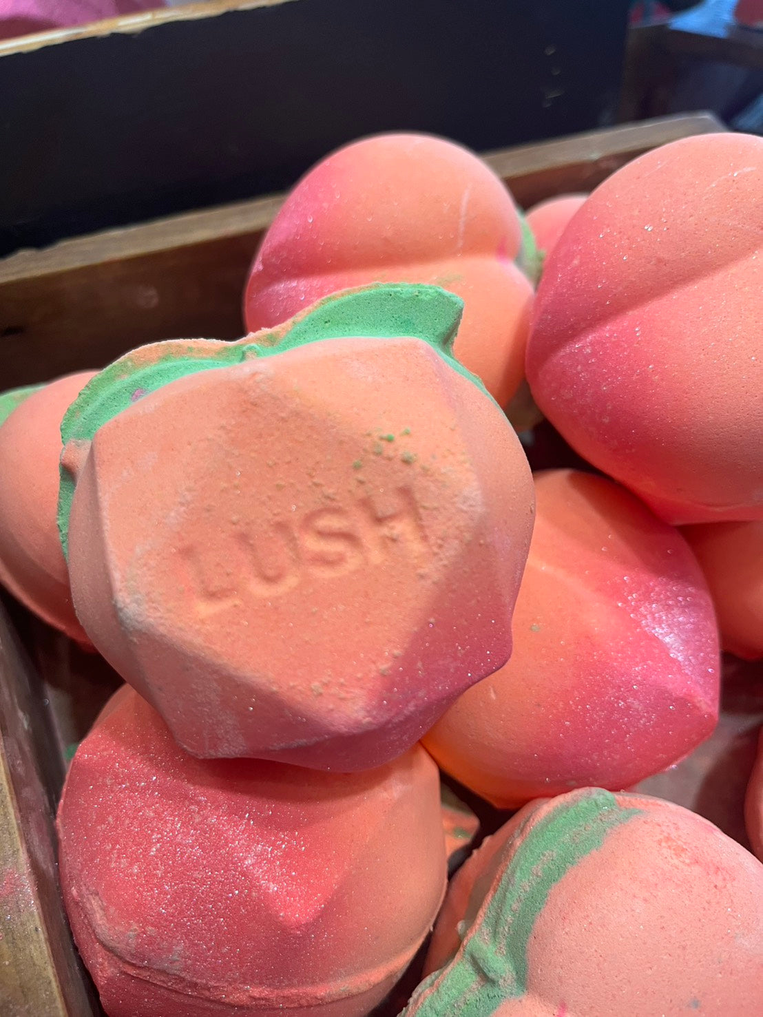 最新款 LUSH 水蜜桃 Peach 泡泡浴球