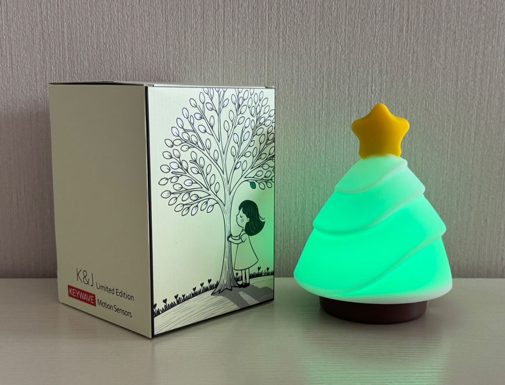 K&amp;J 色変化キーウェーブ搭載 - モーションセンサー搭載ナイトライト | 1分自動オフ機能搭載 描画式ツリーランプ